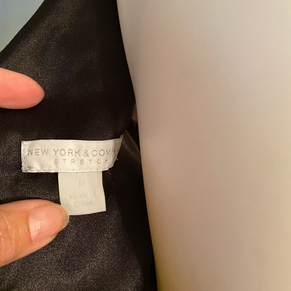 Black Dress - Picture 4 of 4